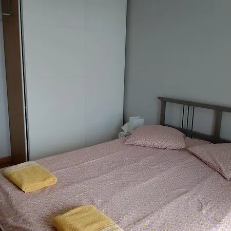 Apartment Residentiel Au Et Au Frais *